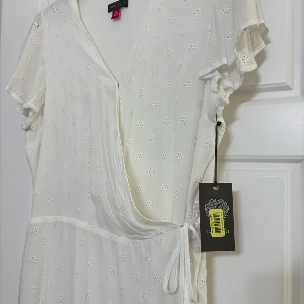 Vince Camuto White Wrap Dress - Picture 1 of 4